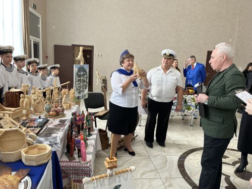 Кукмарада «Гаилә тарихында гасырлар кайтавазы — Тарихта без эзлебез» исемле республика шәҗәрә фестиваленең муниципаль этабы узды
