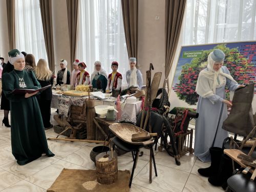 Кукмарада «Гаилә тарихында гасырлар кайтавазы — Тарихта без эзлебез» исемле республика шәҗәрә фестиваленең муниципаль этабы узды