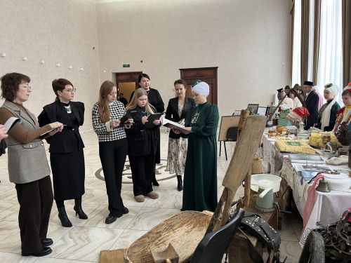 Кукмарада «Гаилә тарихында гасырлар кайтавазы — Тарихта без эзлебез» исемле республика шәҗәрә фестиваленең муниципаль этабы узды