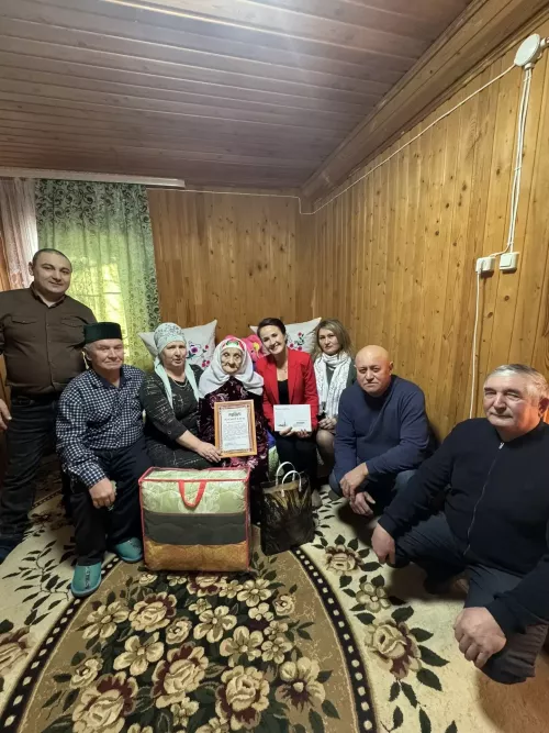 Кукмара районында яшәүче, 98 яшен каршы алган Мәдехия Газизова: Кая барсагыз да, «әвтәрит» кирәк