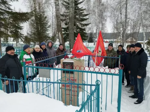 Камышлы авылында әфганчы якташларыбыз призына хоккей ярышы үтте