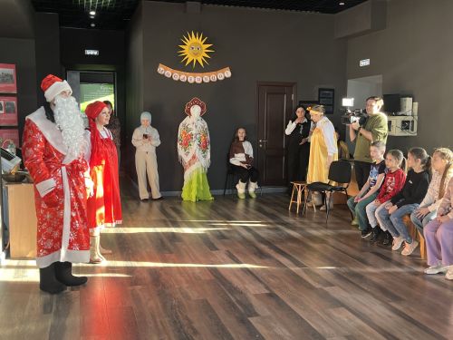 Кукмара туган якны өйрәнү музеенда Май чабу бәйрәме оештырылды