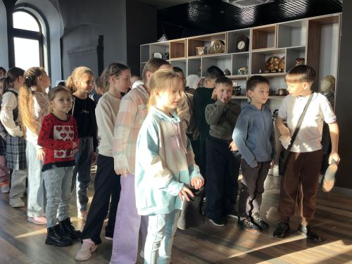 Кукмара туган якны өйрәнү музеенда Май чабу бәйрәме оештырылды