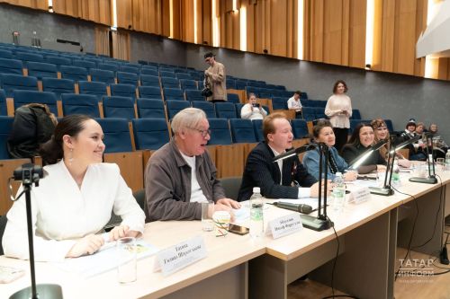 Кукмара районыннан Таңсылу Рәхимова «Татар кызы — 2026» республикакүләм бәйгесенең ярымфиналында катнашты