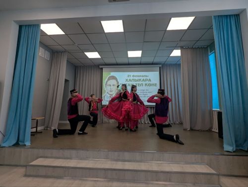 Ядегәр мәктәбендә «Кукмара районының этномәдәни мозаикасы» дип аталган Халыклар дуслыгы парады узды