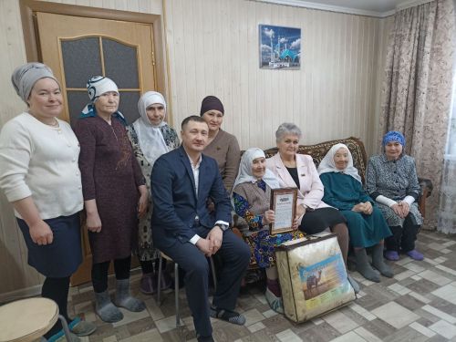 Каенлык авылында яшәүче Нәкыя Мифтахова 90 яшен тутырды