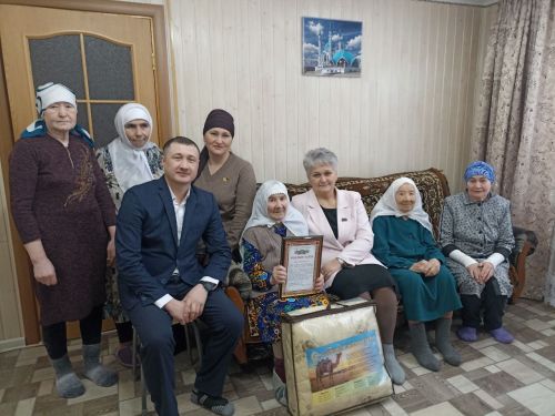 Каенлык авылында яшәүче Нәкыя Мифтахова 90 яшен тутырды
