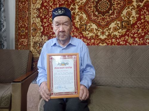 Кукмарада яшәүче Равил Закиров 90 яшьлек юбилеен каршылады