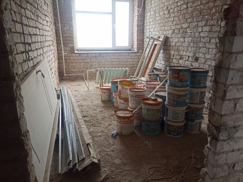 Уңайлык һәм иминлек — беренче урында: Кукмара районы үзәк дәваханәсендә төзекләндерү эшләре бара