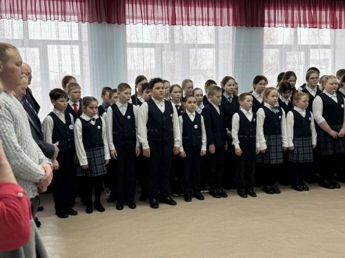 Батырлар истәлегенә — «Герой партасы»: Урта Комар мәктәбендә якташлар исеме мәңгеләштерелде