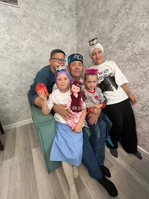 Атом су асты көймәсендә хезмәт иткән зуркукмаралы Хәсият Сираҗетдинов: Армиядә иң мөһиме — чисталык һәм дисциплина