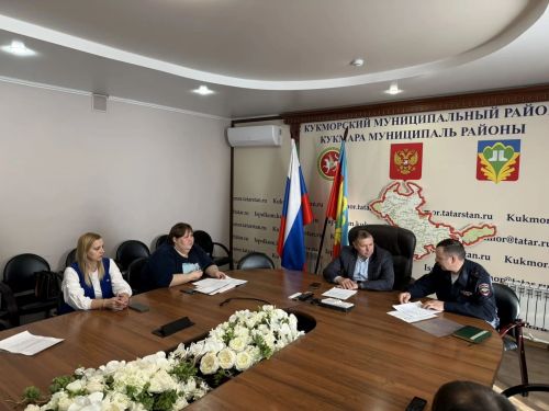 Безопасность на дорогах Кукморского района под контролем комиссии