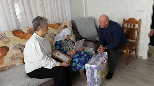 Балыклы авылында яшәүче Гадения Бәдретдинова бүген 90 яшьлек юбилеен билгеләп үтә