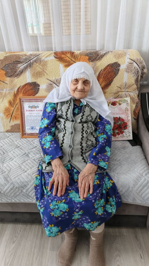 Балыклы авылында яшәүче Гадения Бәдретдинова бүген 90 яшьлек юбилеен билгеләп үтә