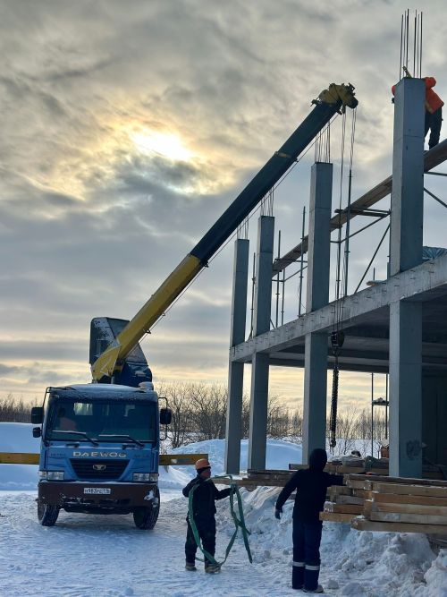 Глава Кукморского района осмотрел стройплощадку мечети «Фатиха»