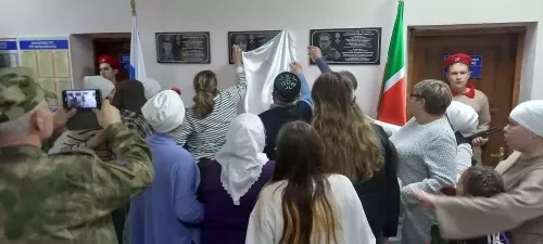 В Березнякской школе установили мемориальные доски в честь выпускников-героев
