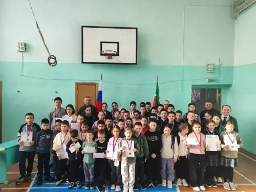 В Кукморском районе состоялся шахматный турнир памяти Моисея Ямбулатова среди школьников