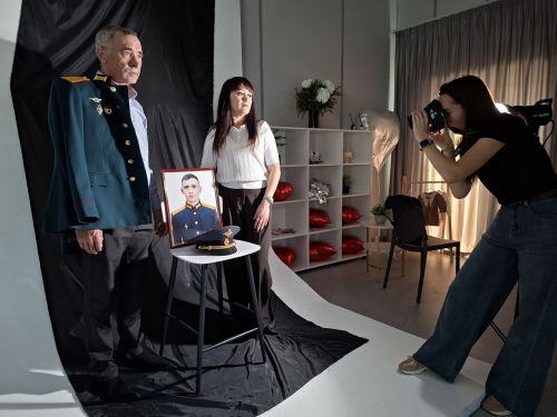 «Герой хатыны, балалары, әнисе» патриотик фотопроекты кукмаралыларны берләштерде