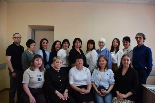 Бәйрәм уңаеннан редакция хезмәткәрләреннән блиц-интервью