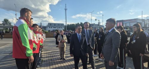 Фоторепортаж: Кукмарада уку алдынгылары бүләкләнде
