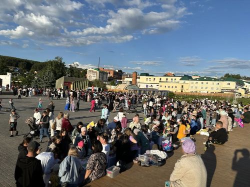 Кукмарада балалар өчен бәйрәм узды