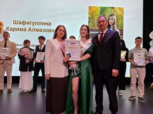 В Кукморской школе №3 прошёл выпускной (фоторепортаж)