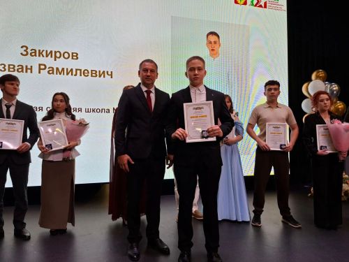 В Кукморской школе №3 прошёл выпускной (фоторепортаж)
