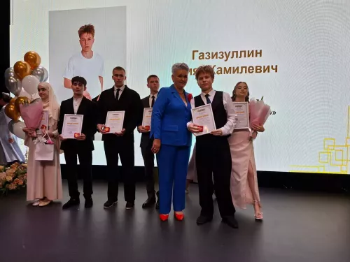 В Кукморской школе №3 прошёл выпускной (фоторепортаж)