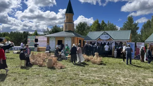 Кукмаралылар Пенза өлкәсендә оештырылган Сабантуйда катнашты (фоторепортаж)