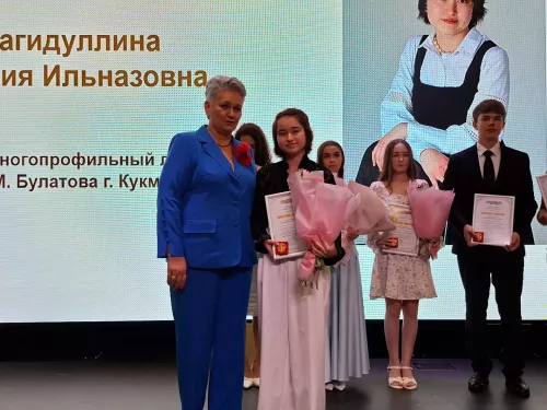 В Кукморской школе №3 прошёл выпускной (фоторепортаж)