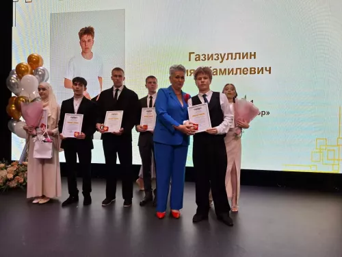 В Кукморской школе №3 прошёл выпускной (фоторепортаж)