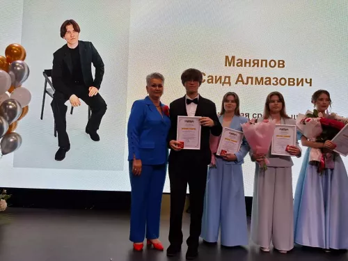 В Кукморской школе №3 прошёл выпускной (фоторепортаж)