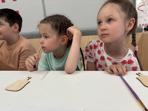 «Ура, авылга!»: Кукмара яшьләренең җәйге яллары күңелле үтә