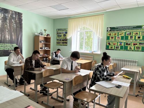 Гасырлык традицияләрне дәвам итеп: Лубян урман-техник көллиятенә – 105 ел