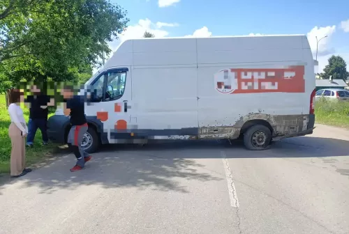 В Кукморе водитель Renault Duster устроил ДТП с двумя встречными автомобилями