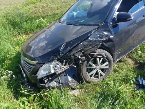 В Кукморе водитель Renault Duster устроил ДТП с двумя встречными автомобилями