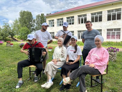 Палаткалы җәй: Мәчкәрә авылында  балалар өчен онытылмаслык ял оештырылган