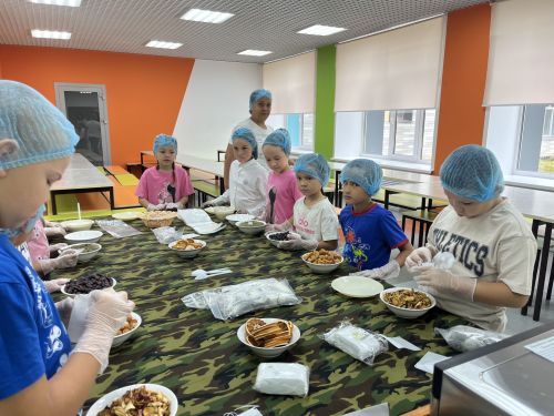 Добрые дела Большесардекской гимназии: чай для бойцов и детали для фронта