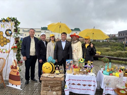 Праздничная ярмарка собрала пчеловодов со всего Кукморского района