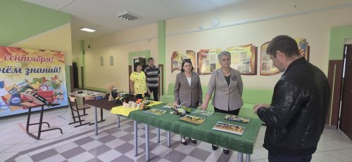 Кукмара районындагы мәгариф учреждениеләренең яңа уку елына әзерлеген тикшерелә