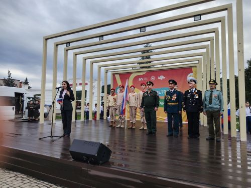 В Кукморе прозвучали песни о Родине в честь Дня Государственного флага