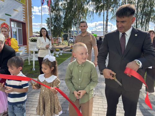 Кукмарада капиталь төзекләндерелгән «Каенкай» балалар бакчасы ачылды