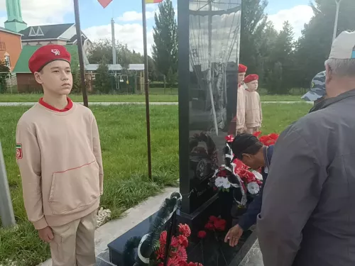 В Кукморе почтили военнослужащих Группы советских войск в Германии
