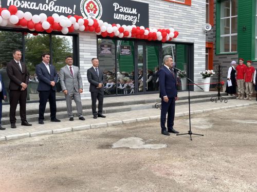 Кукмара районында Белем көне яңа мәктәпләр һәм яңартылган биналар белән башланды (фоторепортаж)