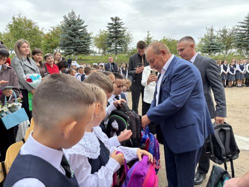 Кукмара районында Белем көне яңа мәктәпләр һәм яңартылган биналар белән башланды (фоторепортаж)
