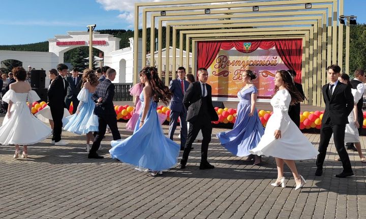 Кукмарада чыгарылыш кичәсе узды