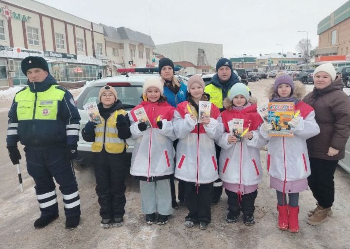 В Кукморе провели акцию «Ребенок — главный пассажир!»
