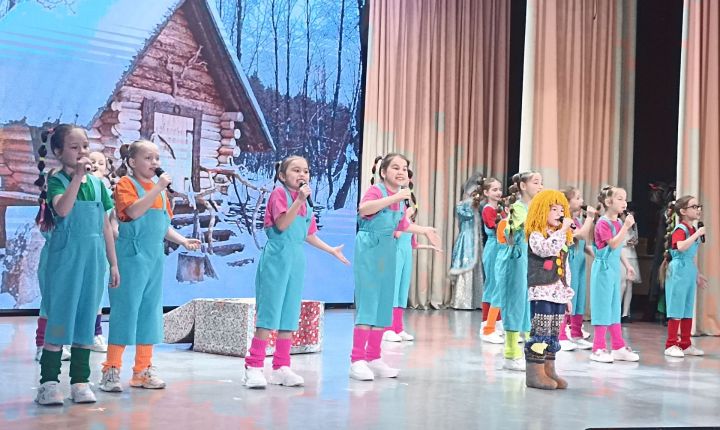 Кукмарада район башлыгының Чыршы бәйрәме узды