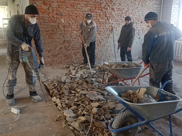 Кечкенә пациентлар өчен зур үзгәрешләр: Район үзәк дәваханәсенең балаларны дәвалау бүлегендә төзекләндерү эшләре башланды