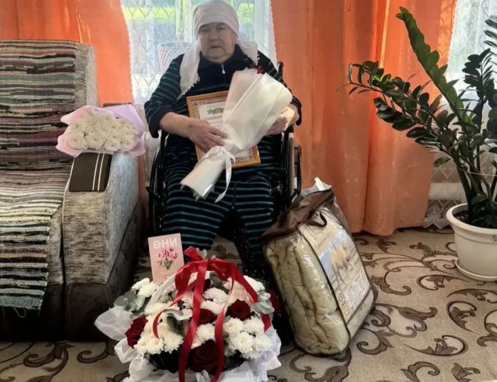 Купка авылыннан Наҗия Гарипова 90 яшьлеген билгеләп үтте